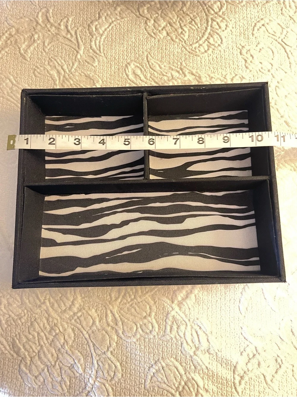 N/A stylish zebra